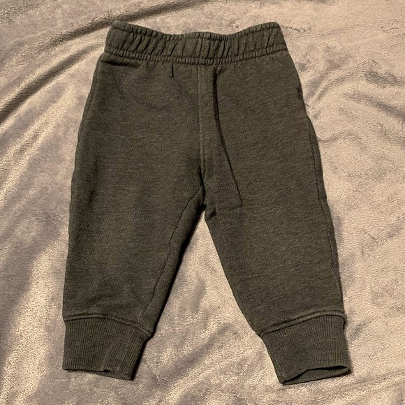 Cat & Jack - Joggers - Gray - Sz: 12M